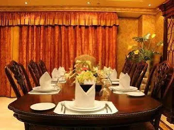 فندق روف المدينة المدينة المنورة 3*, المدينة المنورة